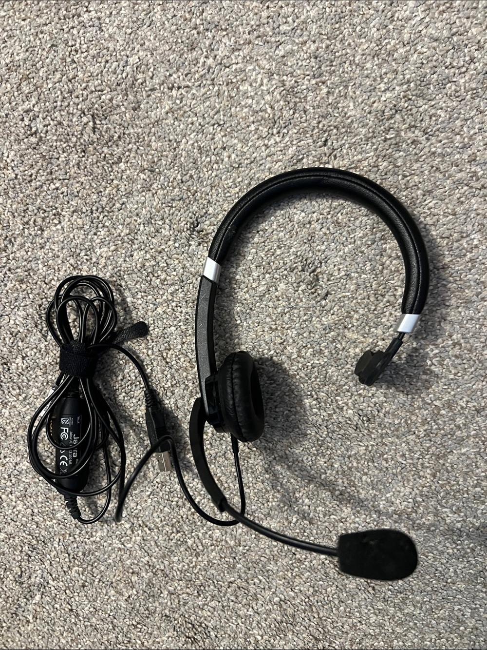 Jabra Wired Black On-Ear Headset with Boom Microphone - like new